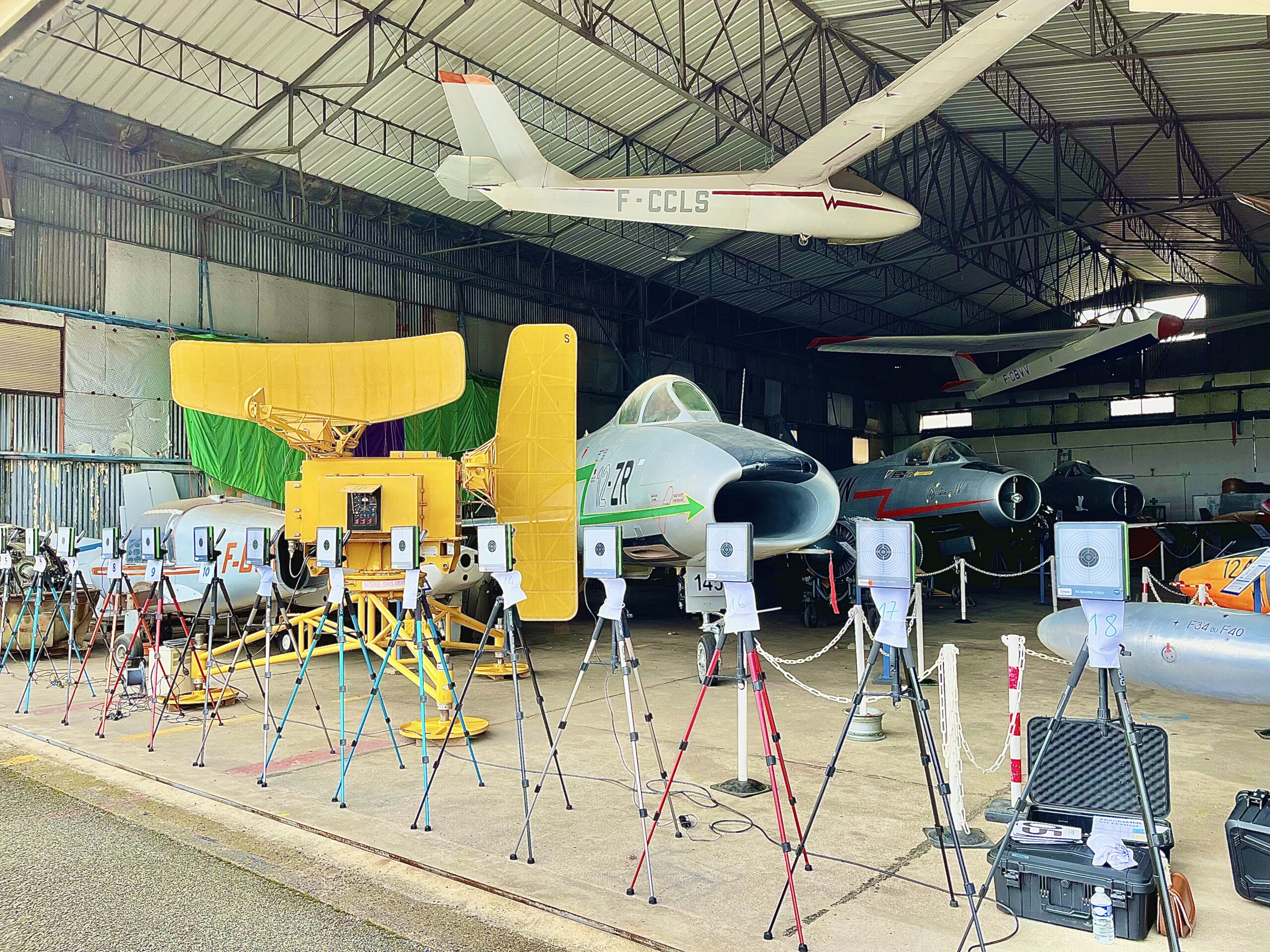 Postes de tir, cibles de laser Run au musée de l’aviation