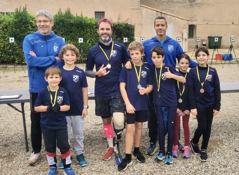 Les jeunes du Pentathlon Pennois et leurs entraineurs