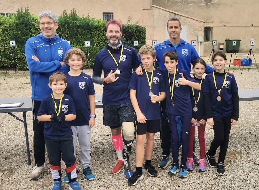 Les jeunes du Pentathlon Pennois et leurs entraineurs